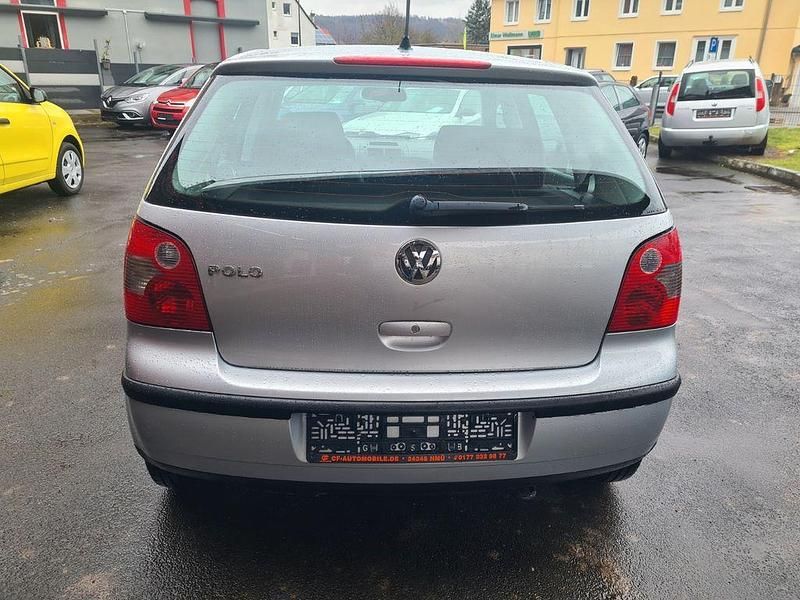 Gebraucht VW Polo 54 PS (39 kW) 2004 Silber Kleinwagen
