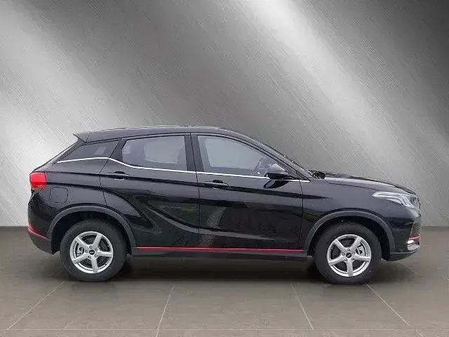 Gebraucht DFSK Fengon 106 PS (77 kW) 2025 Schwarz SUV