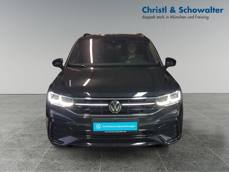 Gebraucht VW Tiguan Allspace R-line 193 PS (141 kW) 2024 Deep black perleffekt SUV