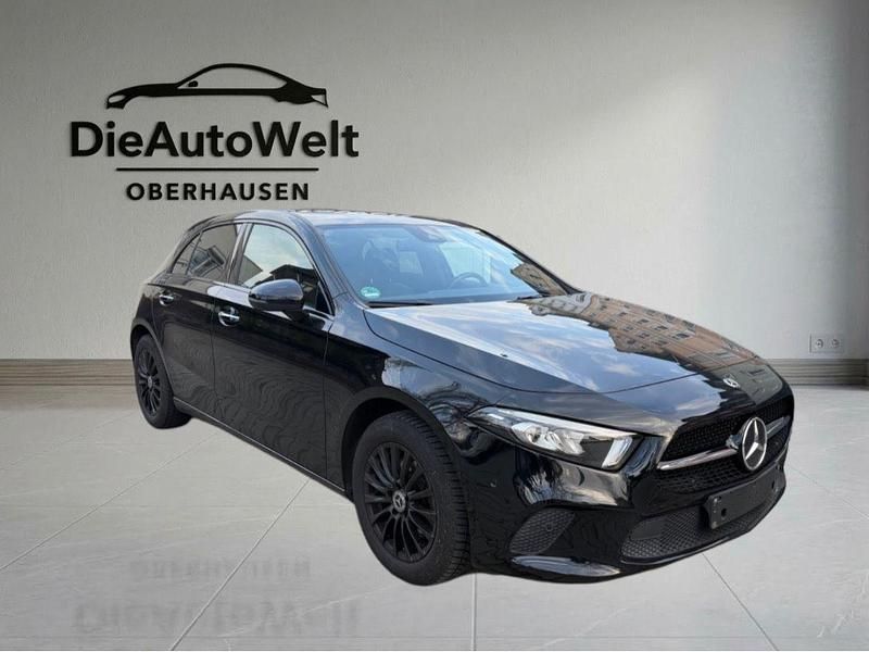 Gebraucht Mercedes A200 163 PS (119 kW) 2018 Schwarz Kleinwagen