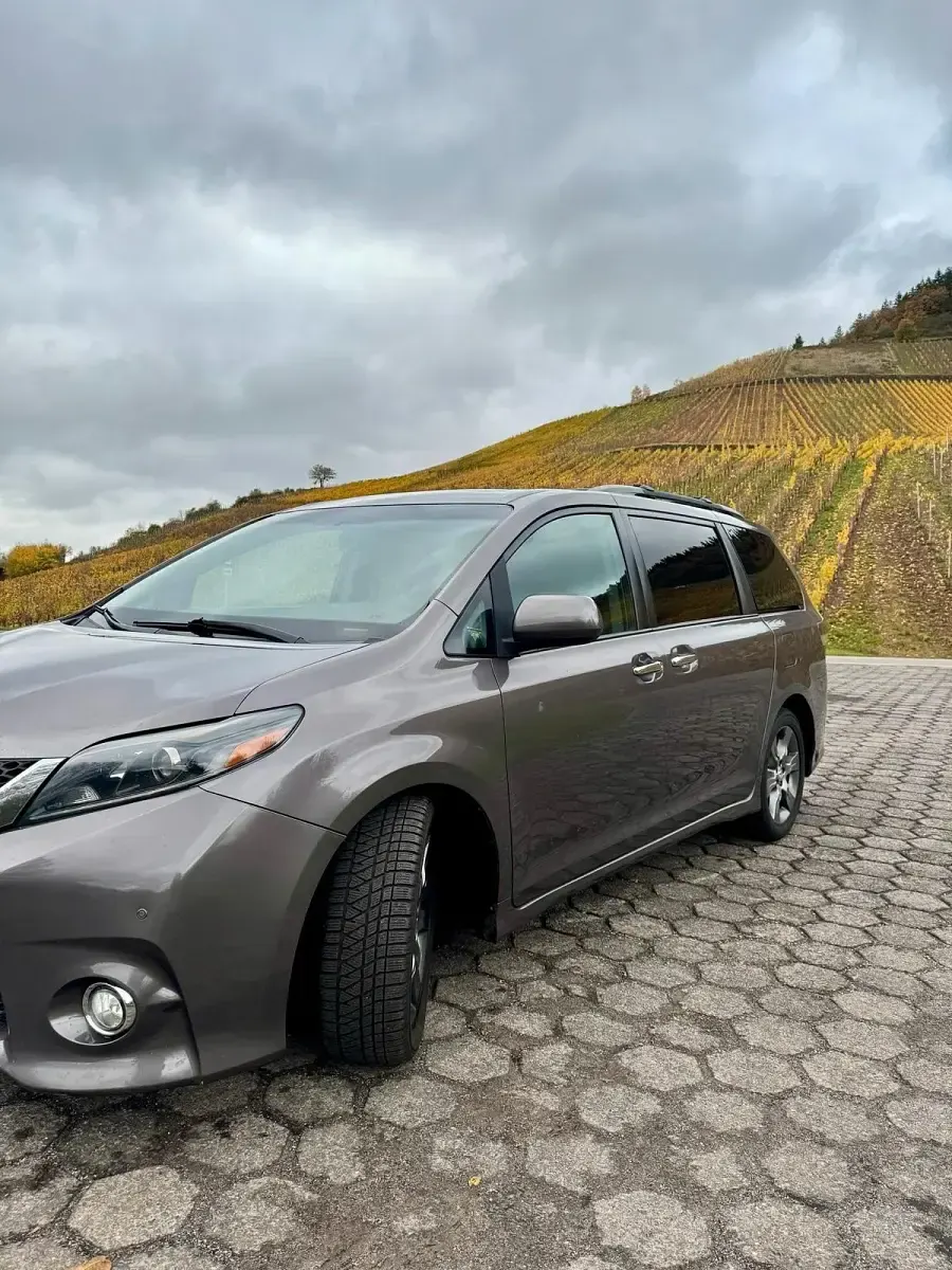 Gebraucht Toyota Sienna 269 PS (197 kW) 2015 Van / Kleinbus