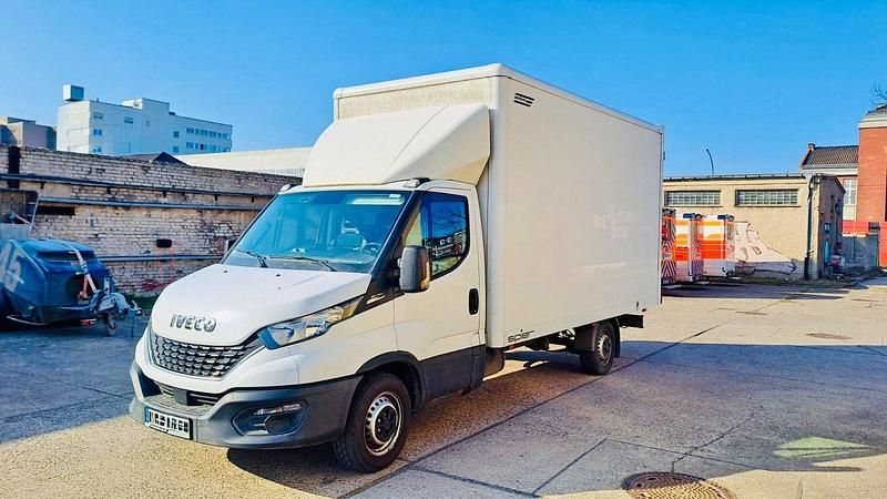 Gebraucht Iveco Daily 156 PS (114 kW) 2020 Weiß