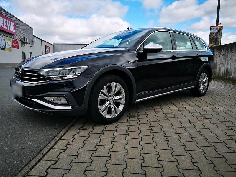 Gebraucht VW Passat Alltrack 200 PS (147 kW) 2021 Schwarz Kombi