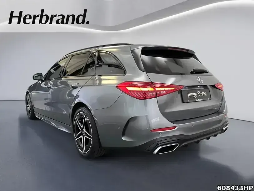 Gebraucht Mercedes C300 AMG 265 PS (194 kW) 2022 Metalliclack selenitgrau Kombi