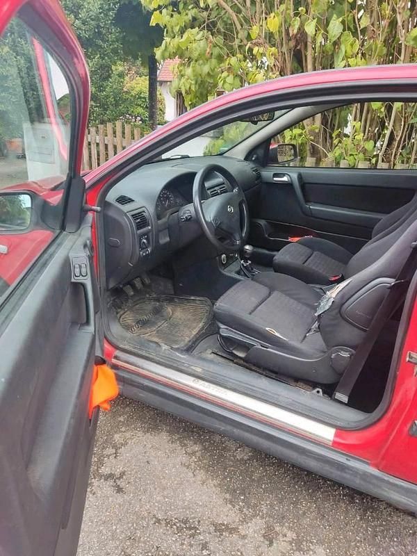Gebraucht Opel Astra 101 PS (74 kW) 2000 Rot Coupé