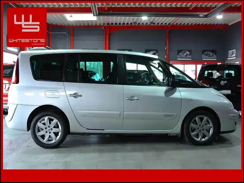 Gebraucht Renault Grand Espace 150 PS (110 kW) 2011 Silber Van / Kleinbus