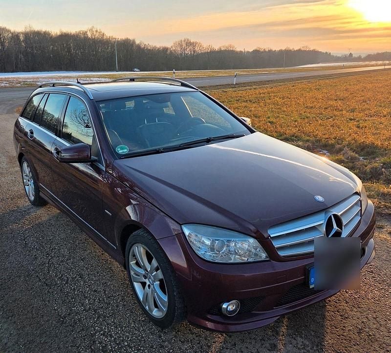 Rot Gebraucht 2008 Mercedes C280 Avantgarde Kombi | 3.800 € (Fairer Preis) - Bild 1/4