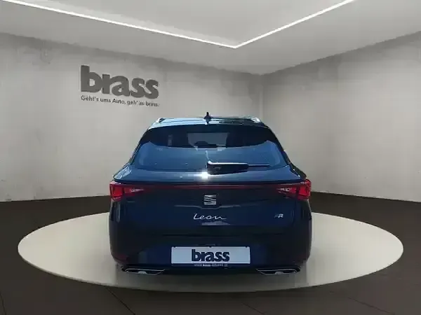 Gebraucht Seat Leon FR 190 PS (139 kW) 2022 Midnight schwarz metallic SUV