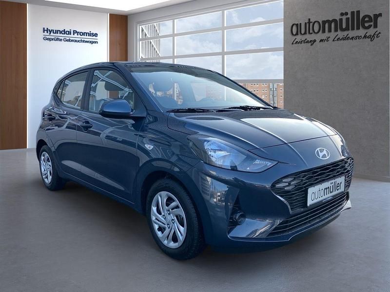 Gebraucht Hyundai i10 Select 67 PS (49 kW) 2024 Grau Kleinwagen
