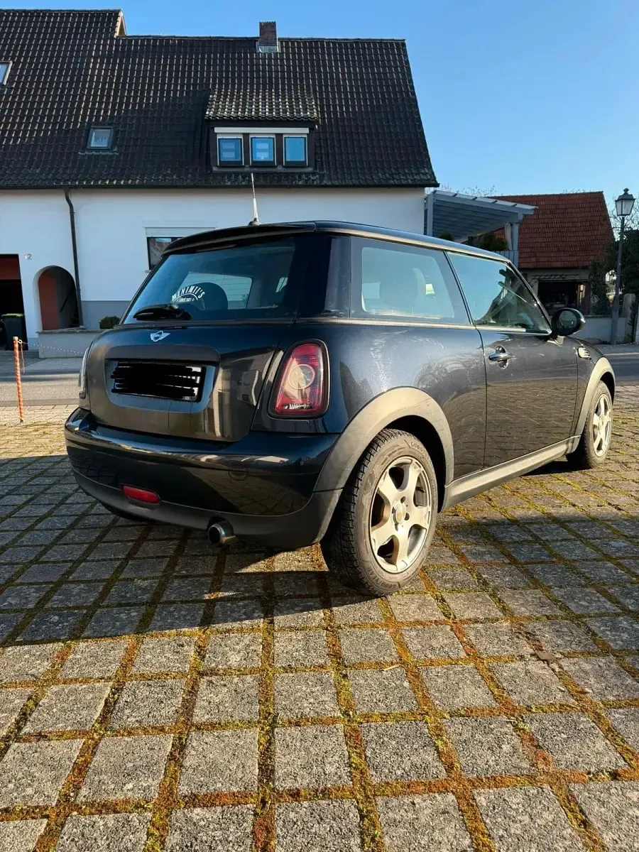 Używany Mini Cooper 95 KM (69 kW) 2007 Czarny Hatchback