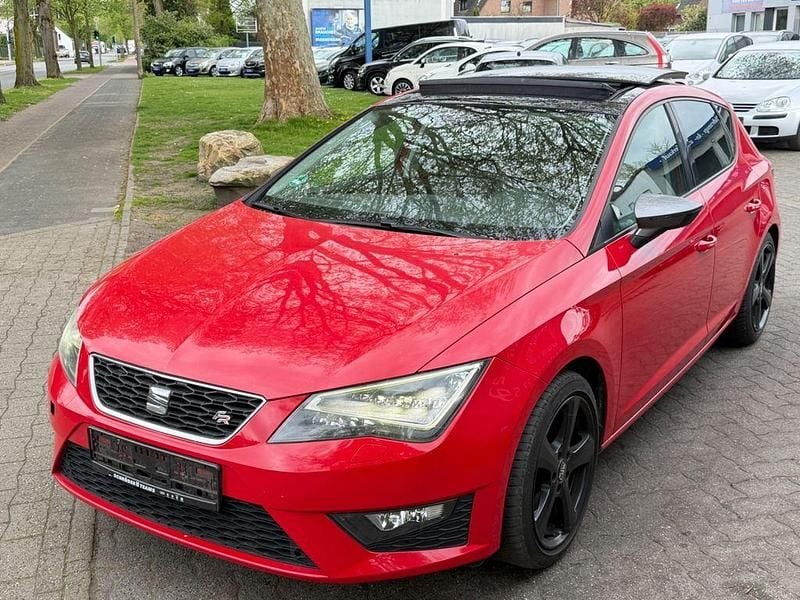 Second-hand Seat Leon FR 179 CP (131 kW) 2013 Roșu Berlinǎ