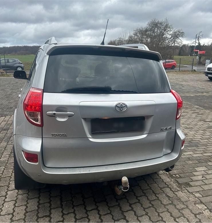 Gebraucht Toyota RAV4 177 PS (130 kW) 2007 Silber SUV