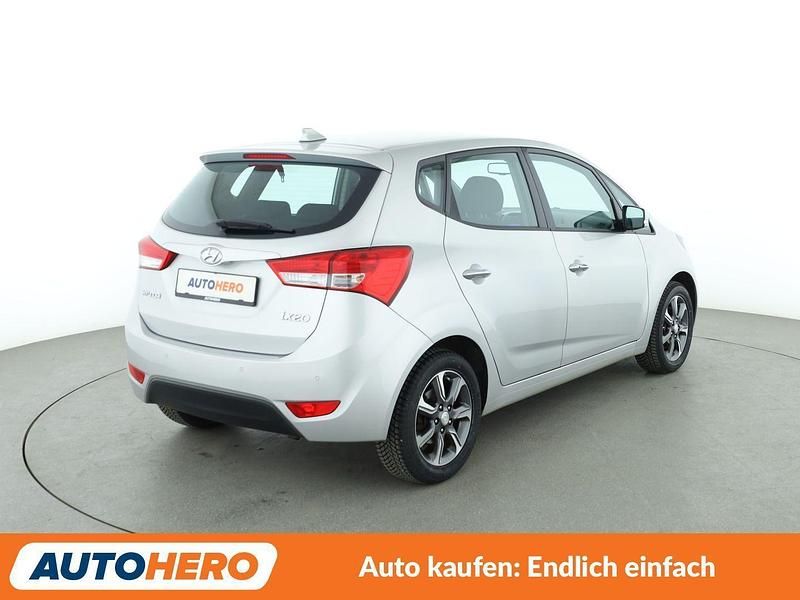 Gebraucht Hyundai ix20 Trend 125 PS (91 kW) 2017 Grau Kleinwagen