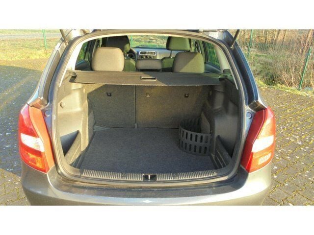 Gebraucht Skoda Fabia Ambiente 86 PS (63 kW) 2009 Grau metallic Kleinwagen