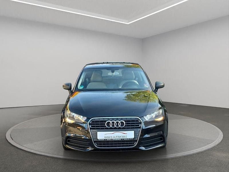 Second-hand Audi A1 Attraction 86 CP (63 kW) 2012 Negru Hatchback