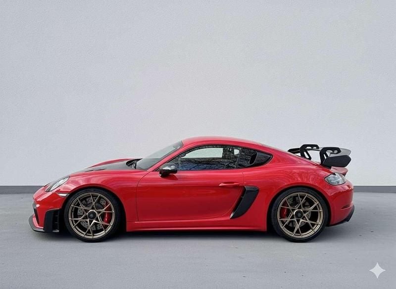Rot Gebraucht 2023 Porsche 718 Cayman GT4 Coupé | 150.000 € (Superpreis) - Bild 1/4