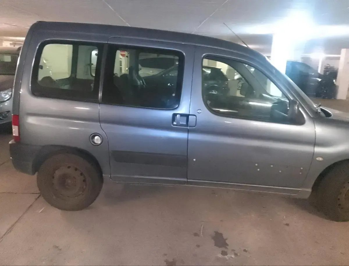 Usata Peugeot Partner 2006 Grigio Monovolume