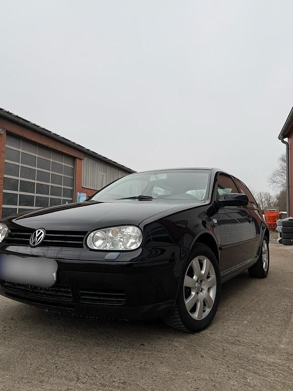 Gebraucht VW Golf IV 75 PS (55 kW) 2002 Schwarz Limousine