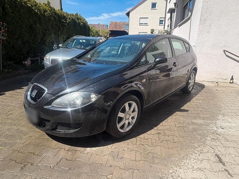 Second-hand Seat Leon 102 CP (75 kW) 2007 Negru Hatchback