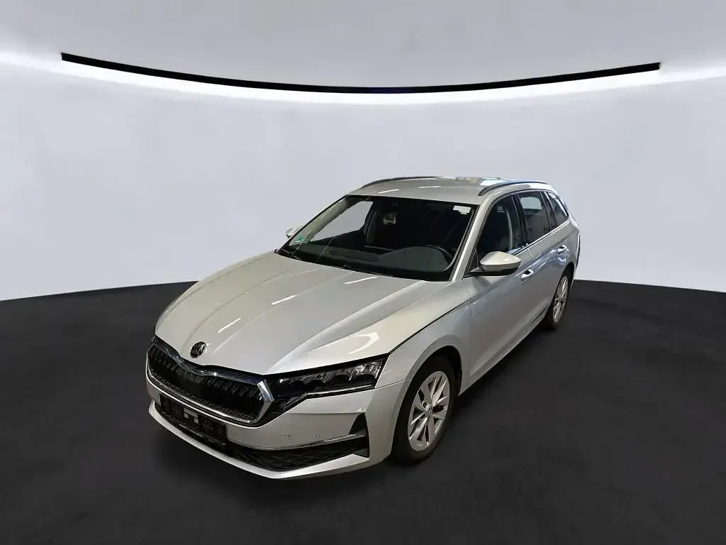 Gebraucht Skoda Octavia Selection 150 PS (110 kW) 2024 Brilliantsilber metallic Kombi