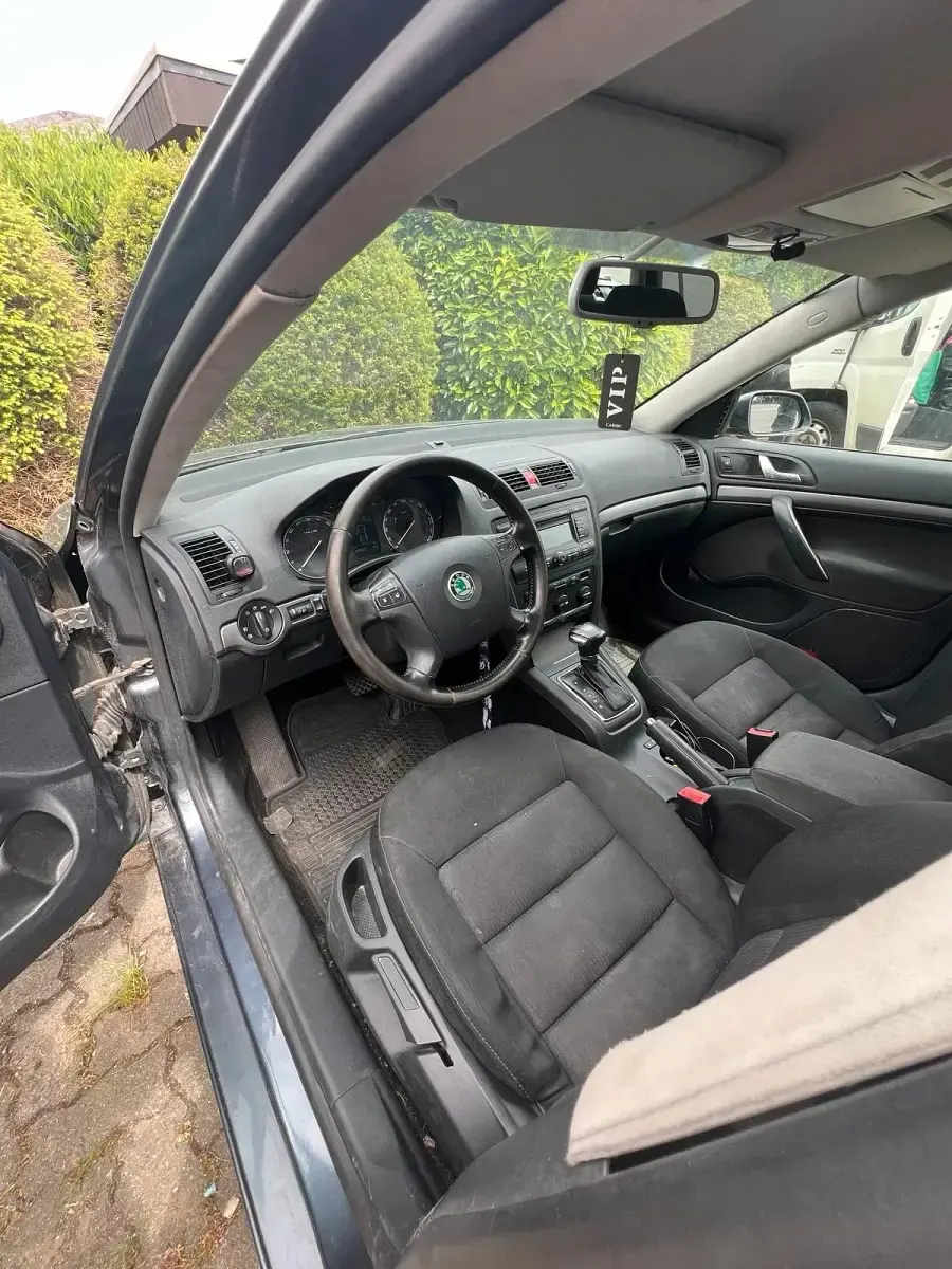 Gebraucht Skoda Octavia 140 PS (102 kW) 2008 Grau Kombi