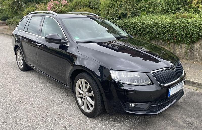 Schwarz Gebraucht 2015 Skoda Octavia Elegance Kombi | 11.400 € (Guter Preis) - Bild 1/4