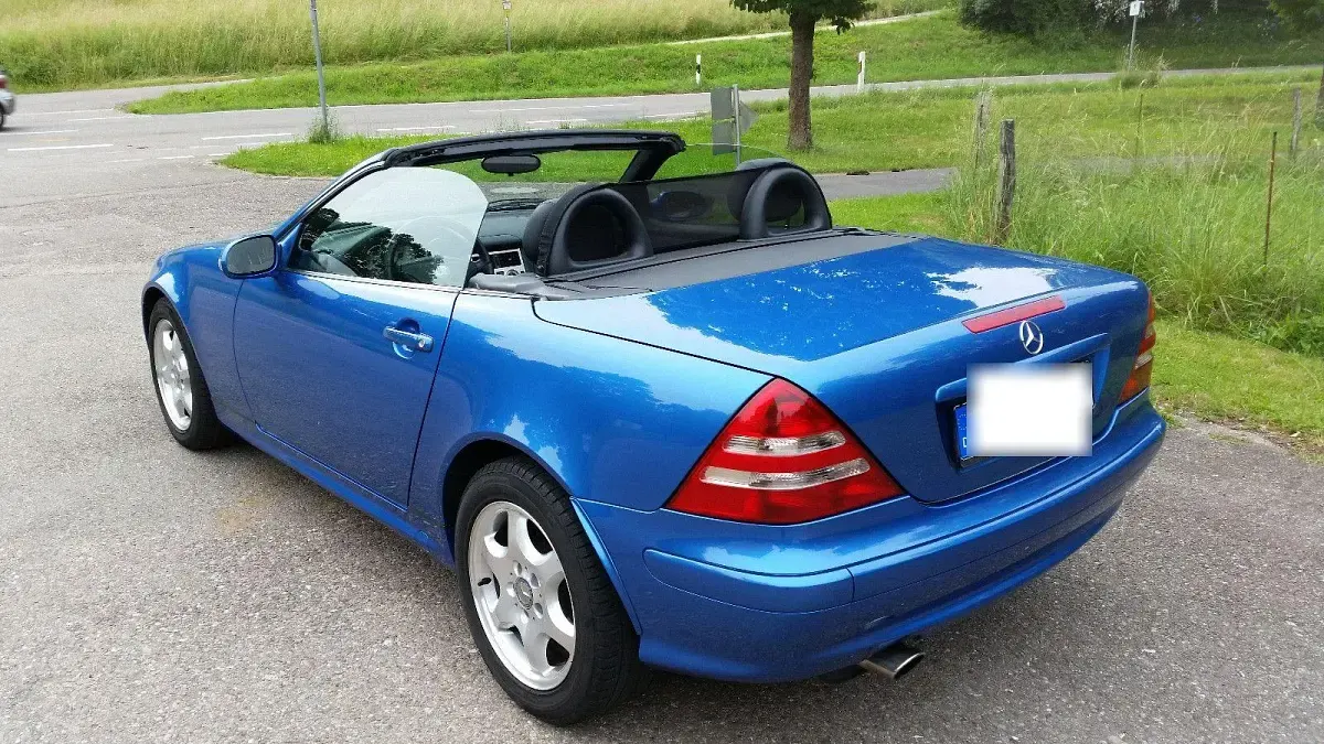 Gebraucht Mercedes SLK230 197 PS (144 kW) 2000 Blau Cabrio