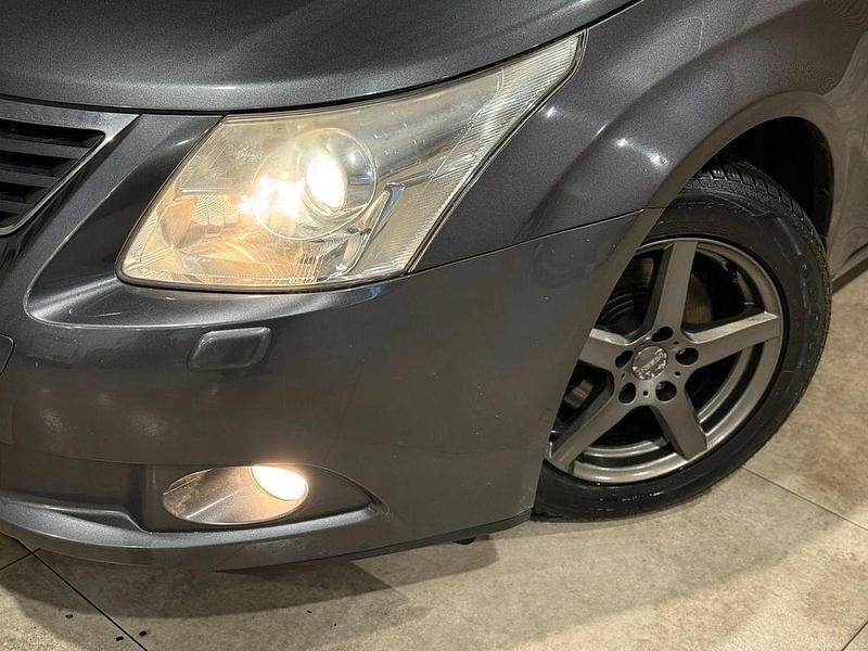 Gebraucht Toyota Avensis 152 PS (111 kW) 2010 Grau Limousine