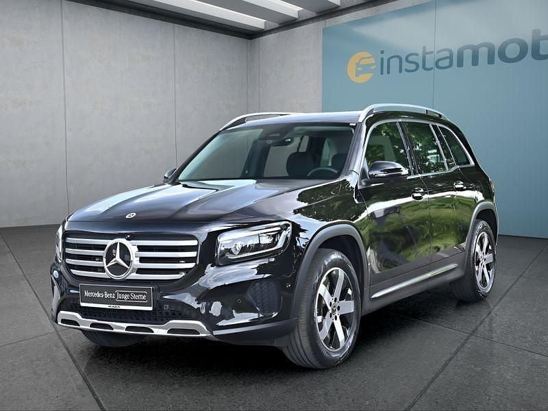 Schwarz Gebraucht 2024 Mercedes GLB180 SUV | 39.849 € (Fairer Preis) - Bild 1/4
