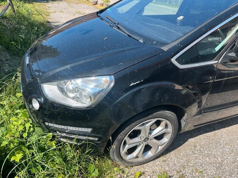 Schwarz Gebraucht 2010 Ford S-MAX Titanium Van / Kleinbus | 1.600 € - Bild 1/4