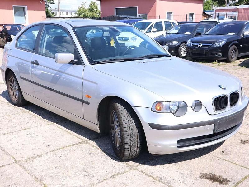 Titansilber metallic Gebraucht 2002 BMW 316 Compact Kleinwagen | 2.500 € (Fairer Preis) - Bild 1/4