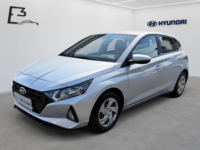 Gebraucht Hyundai i20 Select 84 PS (61 kW) 2021 Silber Kleinwagen