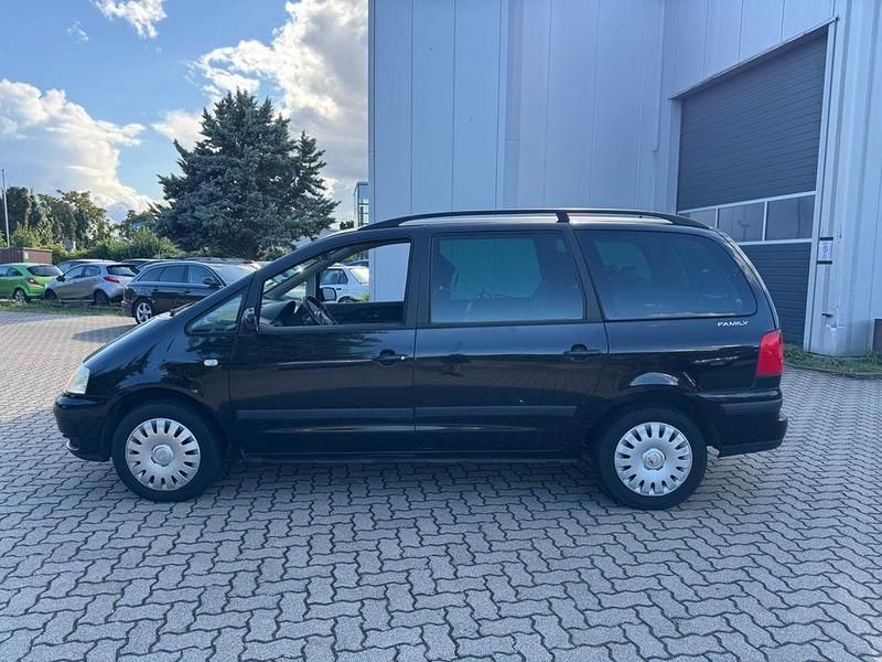 Blau Gebraucht 2002 VW Sharan Family Van / Kleinbus | 1.800 € (Guter Preis) - Bild 1/4