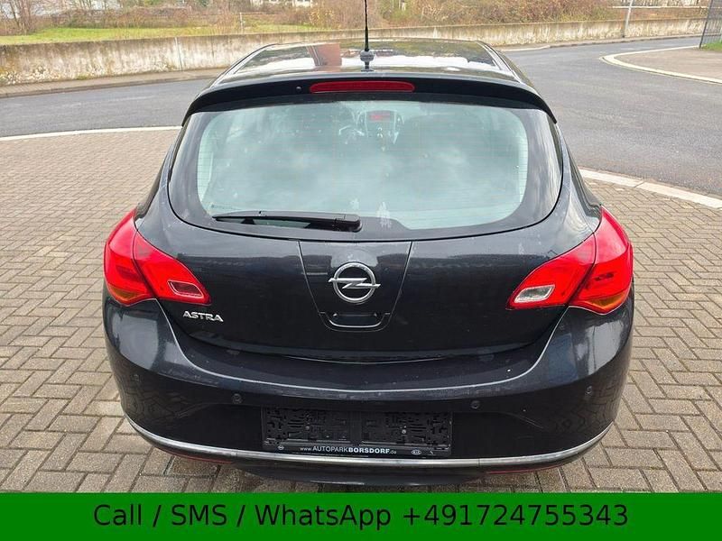 Gebraucht Opel Astra Edition 120 PS (88 kW) 2013 Schwarz Limousine