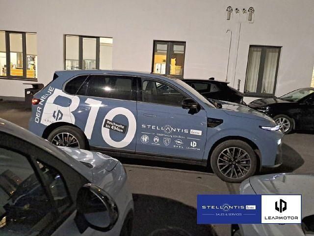Gebraucht Leapmotor B10 160 kW (218 PS) 2025 Blau SUV