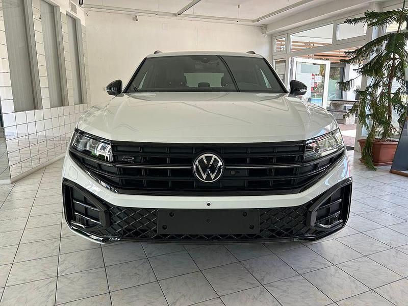 Neu VW Touareg R-line 286 PS (210 kW) 2026 Weiß SUV