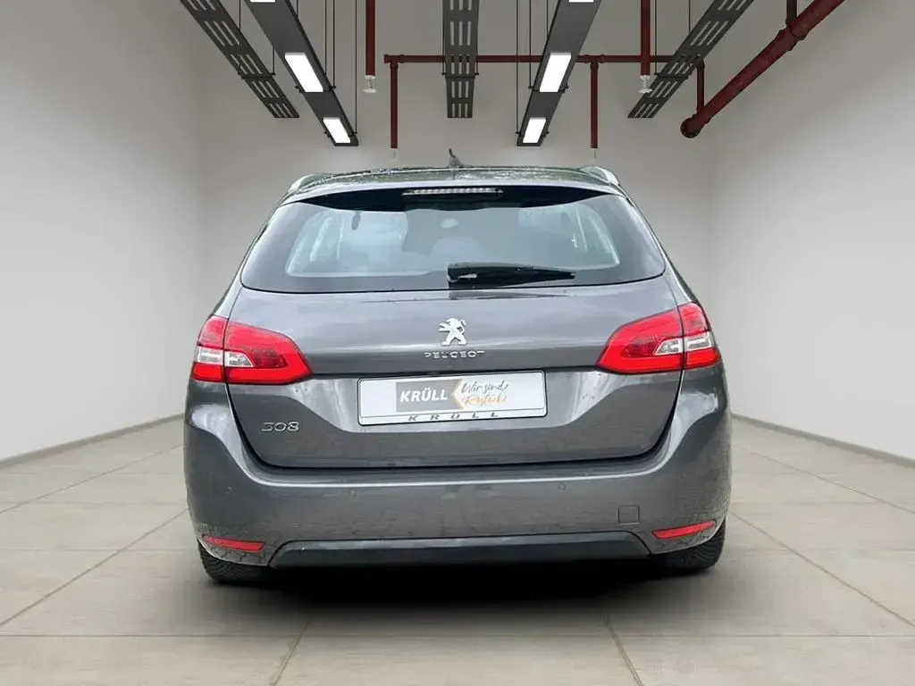 Gebraucht Peugeot 308 SW Allure 131 PS (96 kW) 2020 Grau Kombi