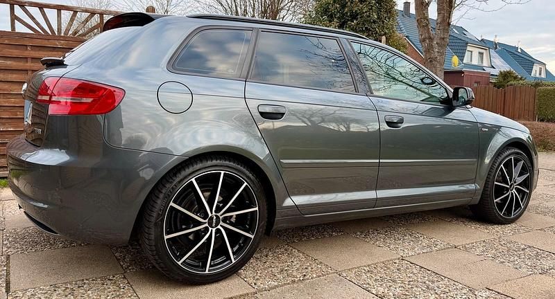 Gebraucht Audi A3 S-Line 125 PS (91 kW) 2012 Grau Kleinwagen