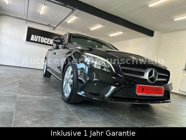Schwarz Gebraucht 2019 Mercedes C180 Limousine | 18.900 € (Superpreis) - Bild 1/4