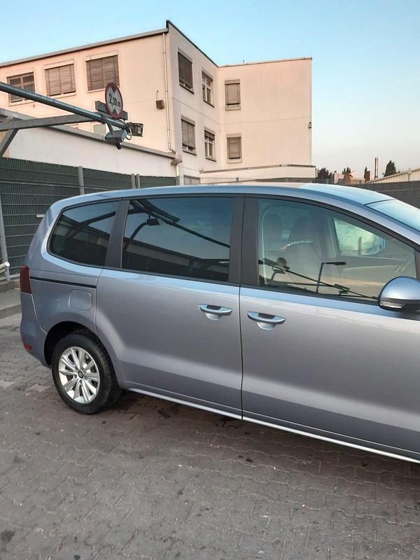 Gebraucht Seat Alhambra Style 150 PS (110 kW) 2017 Grau Van / Kleinbus