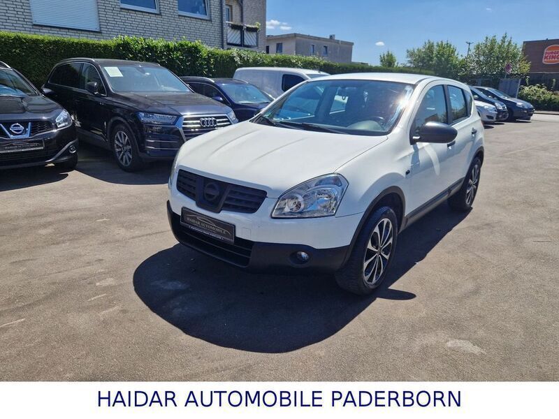 Weiß Gebraucht 2009 Nissan Qashqai Visia SUV | 3.690 € (Fairer Preis) - Bild 1/4