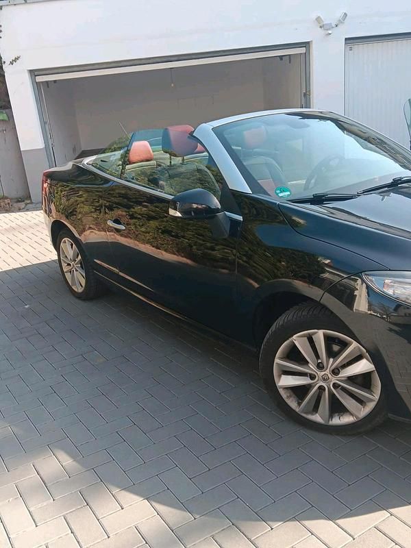 Gebraucht Renault Mégane Cabriolet Luxe 131 PS (96 kW) 2012 Schwarz Cabrio