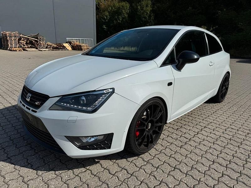 Weiß Gebraucht 2016 Cupra Ibiza | 6.700 € (Fairer Preis) - Bild 1/4