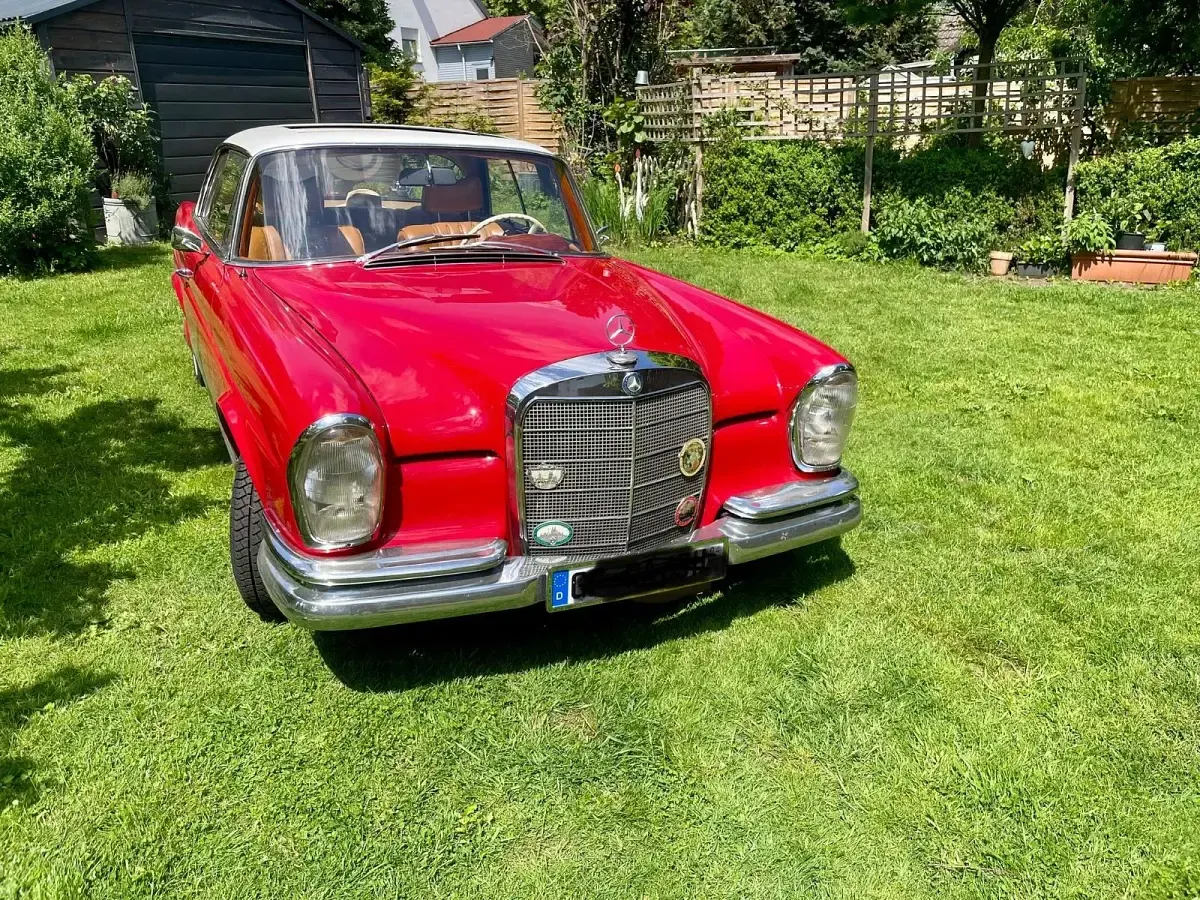 Gebraucht Mercedes W111 120 PS (88 kW) 1963 Rot Coupé