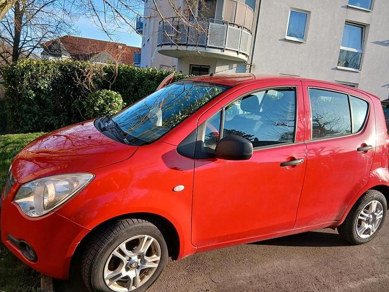 Gebraucht Opel Agila 65 PS (47 kW) 2009 Rot Kleinwagen