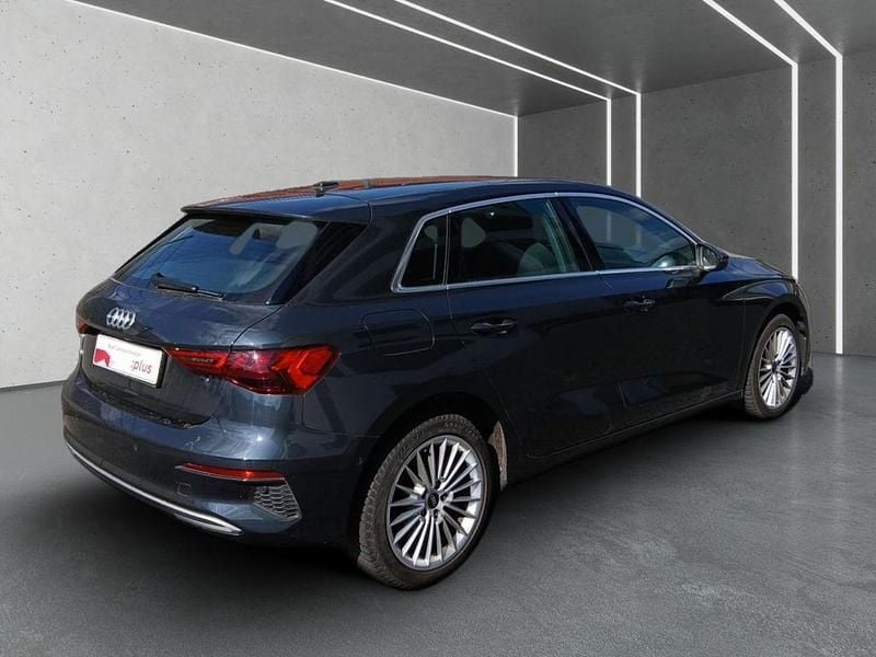 Gebraucht Audi A3 Sport 204 PS (150 kW) 2022 Grau Limousine