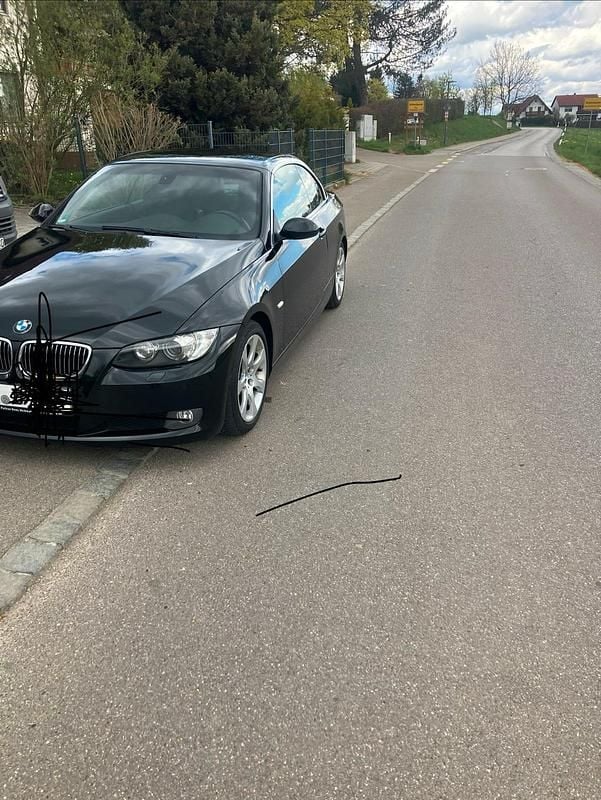 Gebraucht BMW 330 Cabriolet 272 PS (200 kW) 2009 Schwarz Cabrio