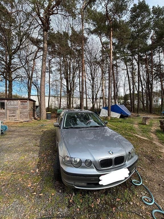 Second-hand BMW 316 116 CP (85 kW) 2003 Argintiu Berlinǎ
