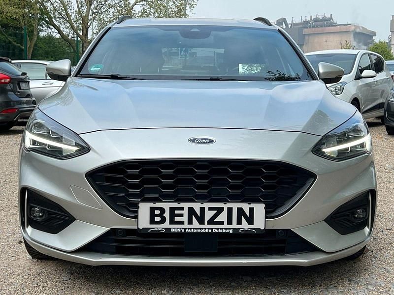 Używany Ford Focus ST-Line 125 KM (91 kW) 2022 Srebrny Kombi