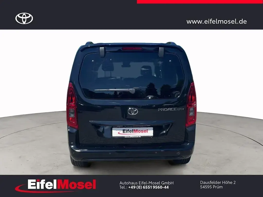 Neu Toyota Proace Verso City 131 PS (96 kW) 2026 Schwarz Kombi